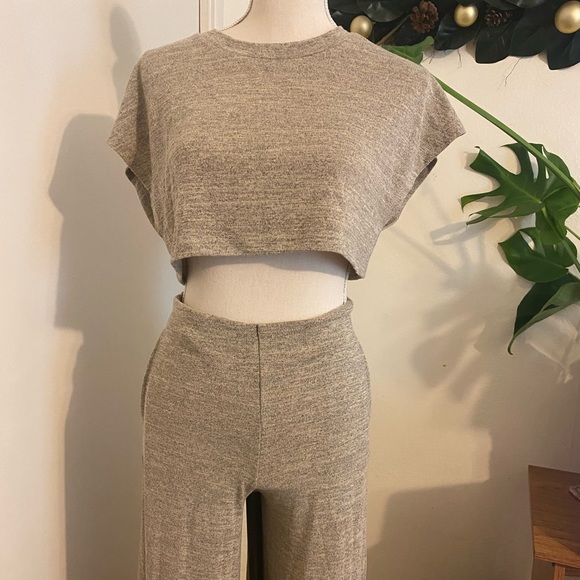 2 Piece Set - Picture 8 of 8